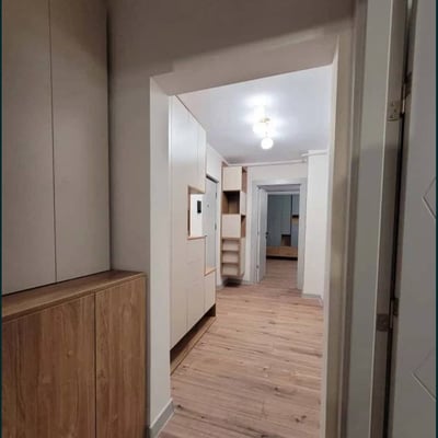 Аренда комфортной 2-комнатной квартиры 58 м² с отдельной кухней в районе Inel 2, Констанца, Румыния